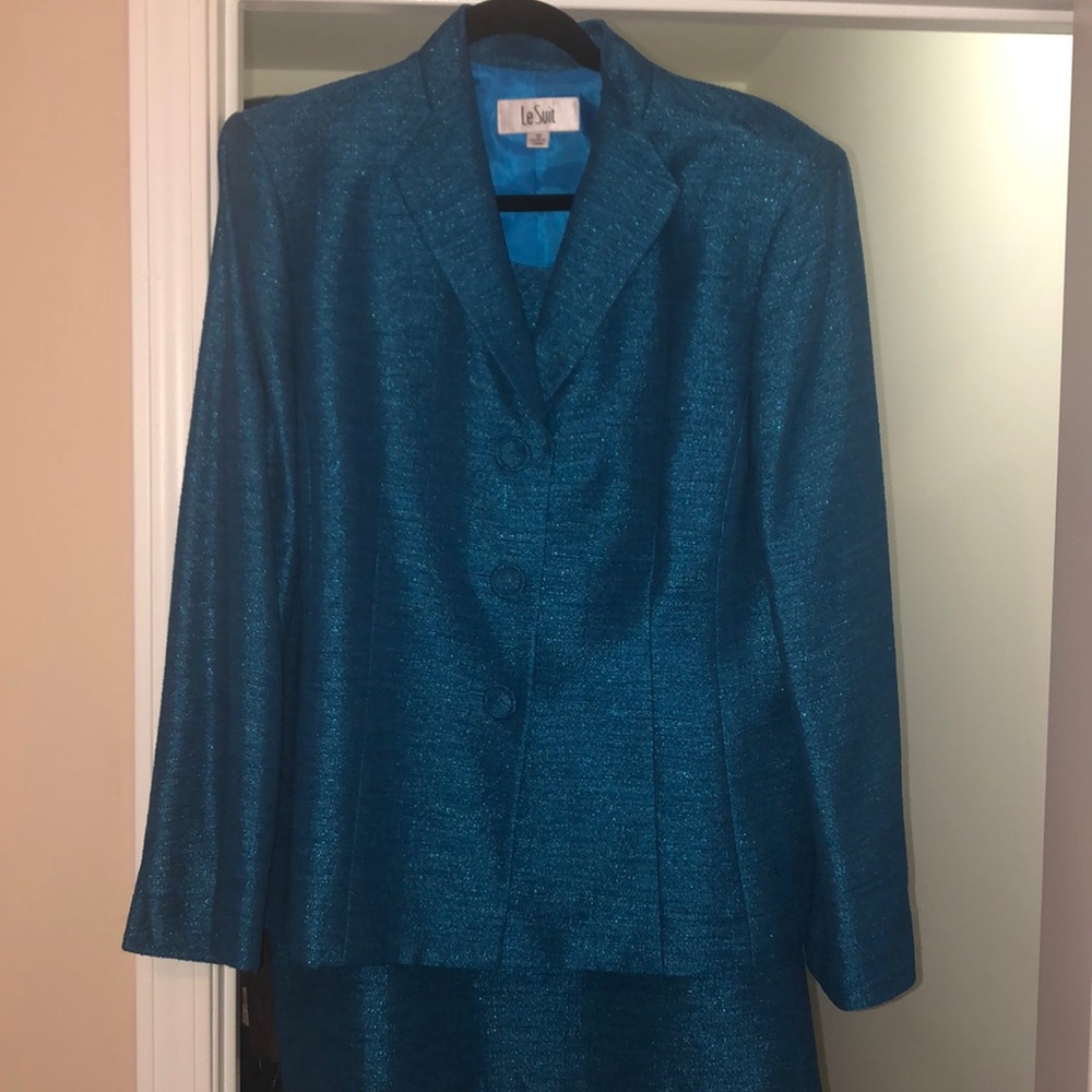 Women’s Turquoise Suit